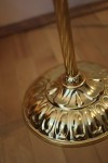 Gold Kaplama Üçlü Küre Modern Metal Lambader - Başlık rengi Gri Kırçıl’dır.
