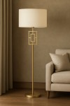 Puglia Geometrik Gold Gövdeli Modern Lambader - Krem Şapkalı Dekoratif Ayaklı Lamba Puglia Geometrik Gold Gövdeli Modern Lambader - Krem Şapkalı Dekoratif Ayaklı Lamba